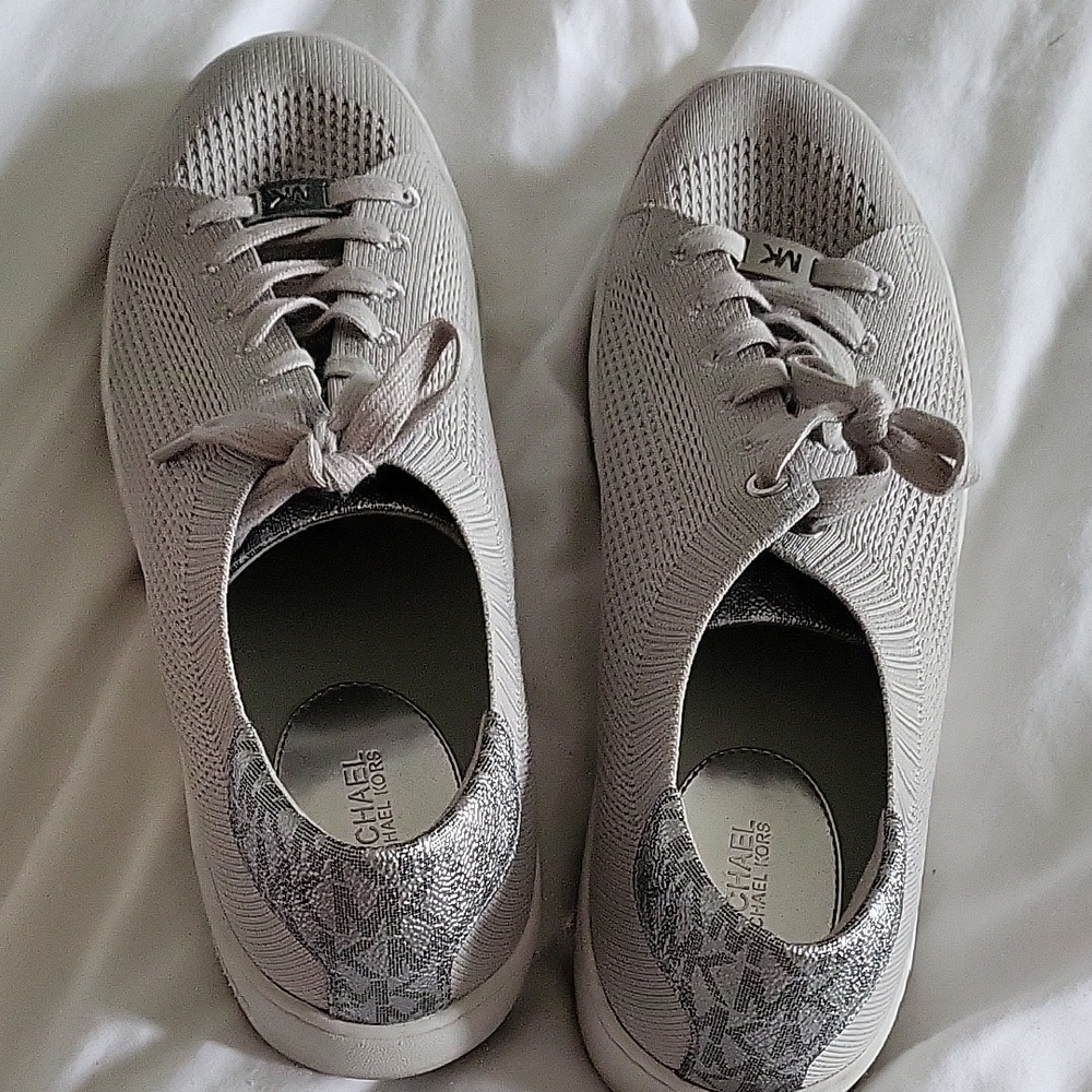 MICHAEL Michael Kors Light Gray Knit Lace-Up Sneakers with Metallic Logo Heel